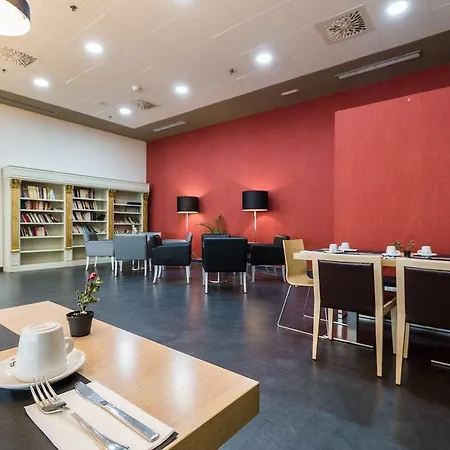 Hotel Sercotel Plaza Feria