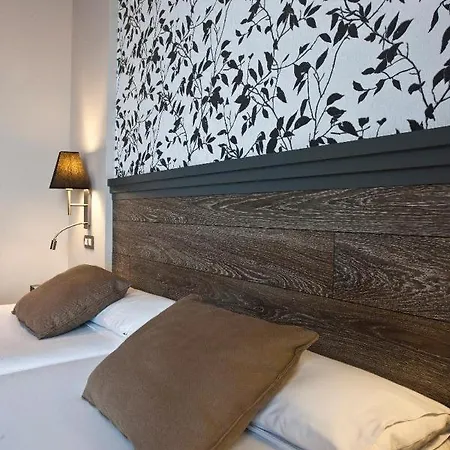 فندق Sercotel Plaza Feria سرقسطة