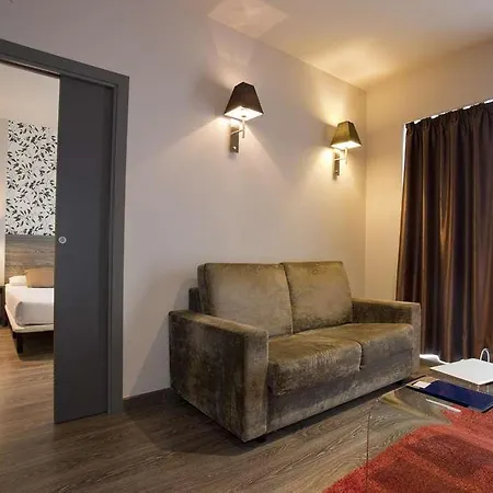 Sercotel Plaza Feria ホテル 4*