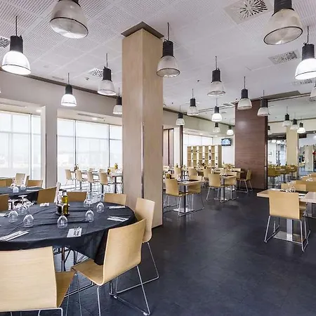 Sercotel Plaza Feria מלון 4*