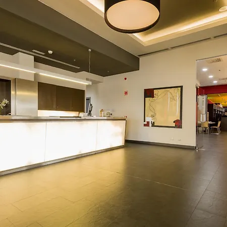 Sercotel Plaza Feria Ξενοδοχείο 4*