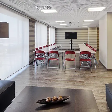 מלון Sercotel Plaza Feria סרגוסה