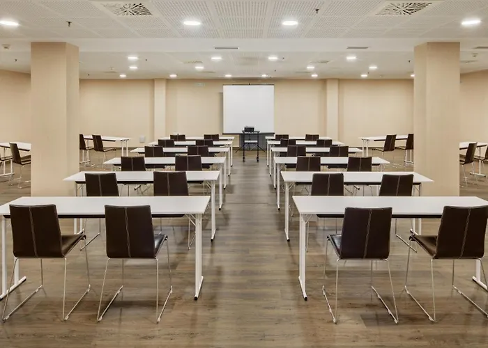 فندق Sercotel Plaza Feria