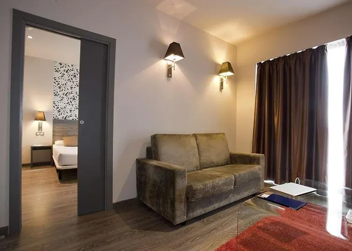 Sercotel Plaza Feria Hotel 4*