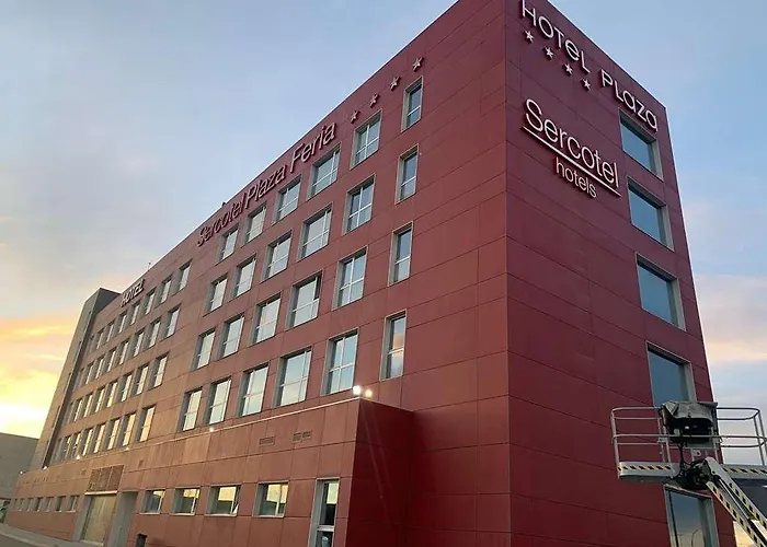 فندق Sercotel Plaza Feria سرقسطة