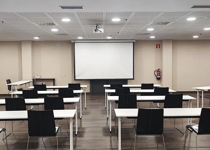 فندق Sercotel Plaza Feria 4*